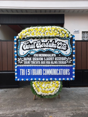Papan Bunga Duka di Bewani